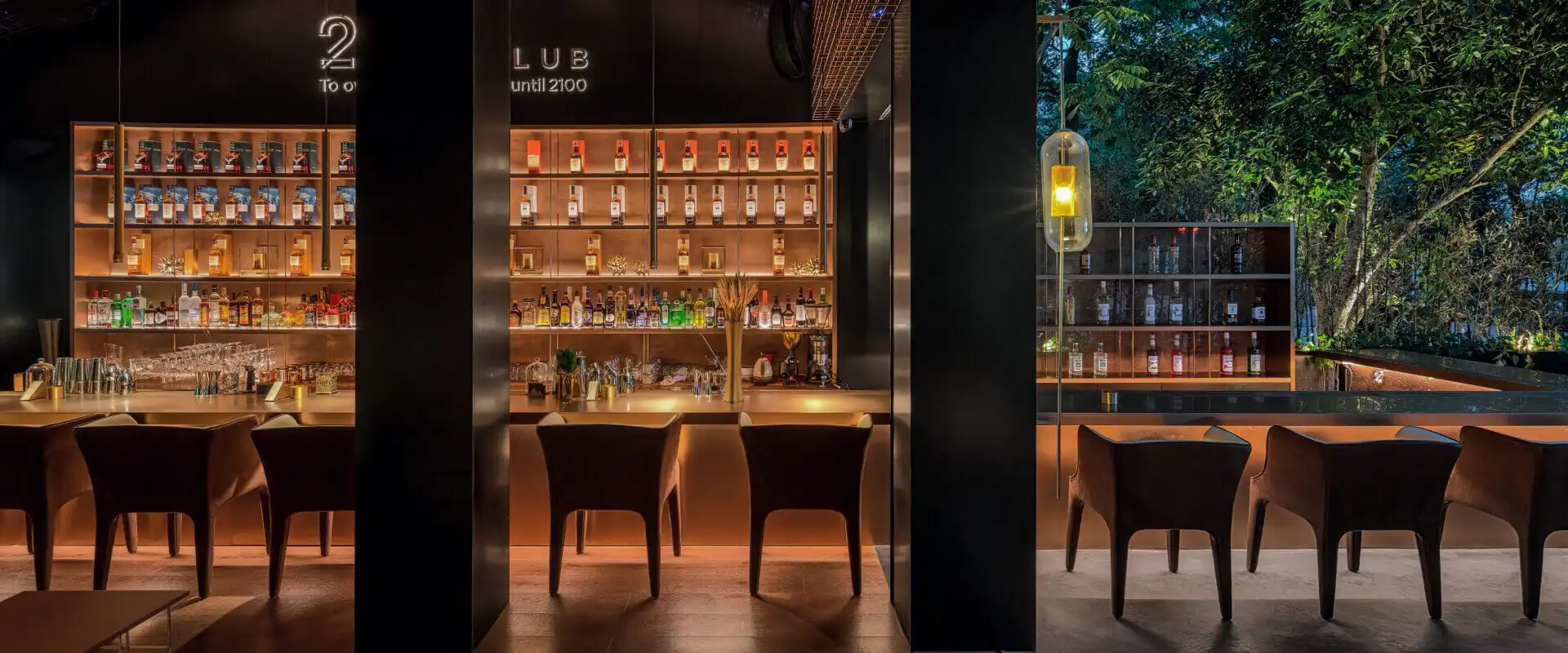 bar-inside-the-resturant