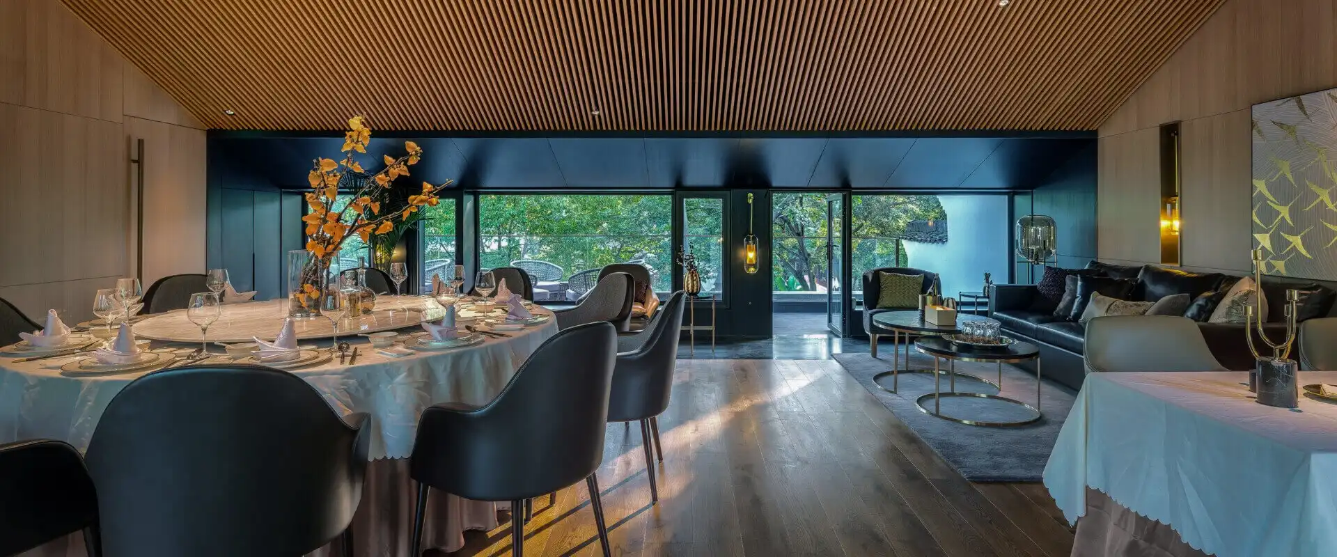 view-inside-the-resturant